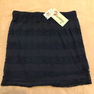 Olsenboye navy blue lace skirt XL